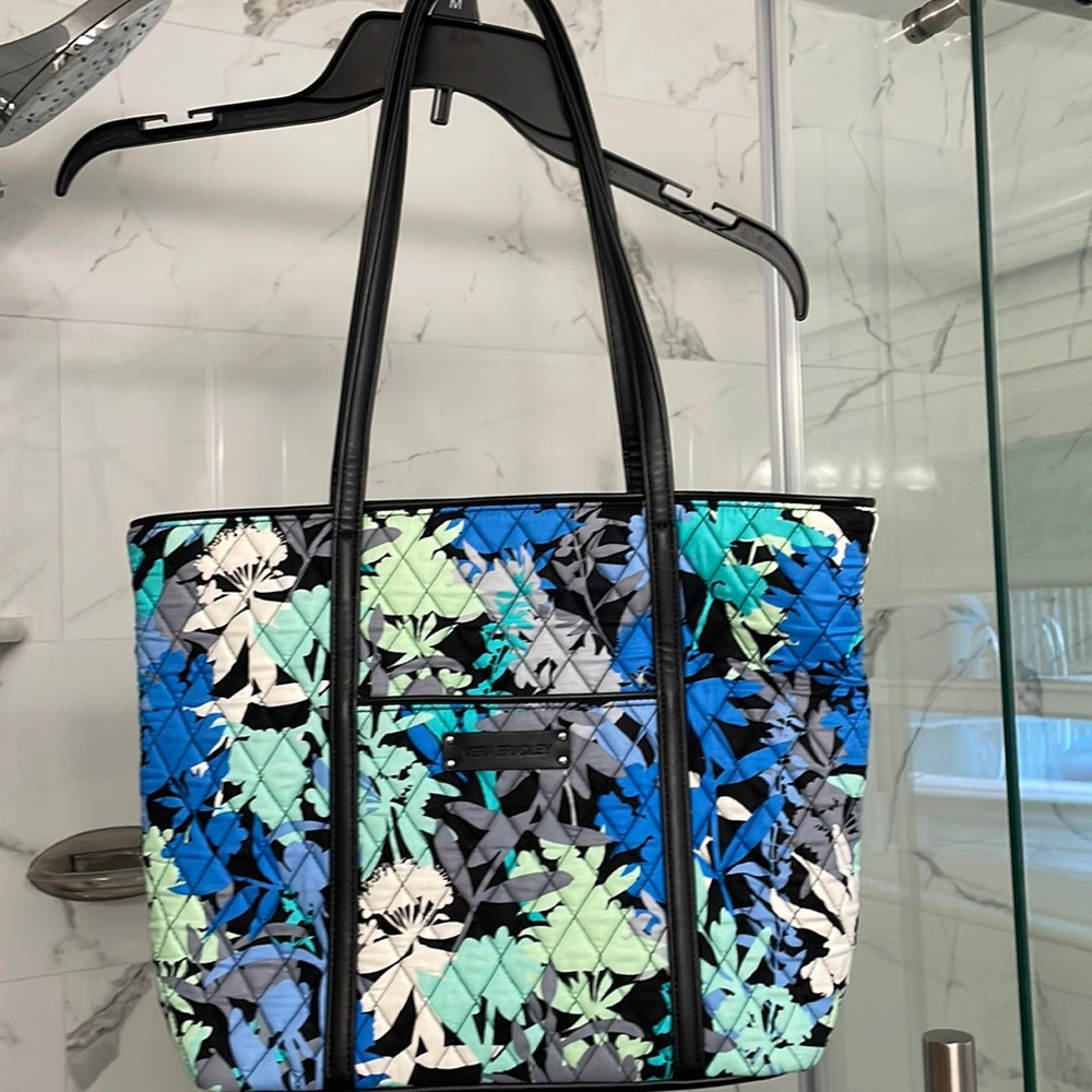 Vera Bradley tote